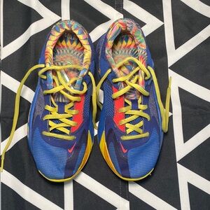 Nike Zoom Freak 4 SE Kaleidoscope Colorful Kids Athletic Shoes